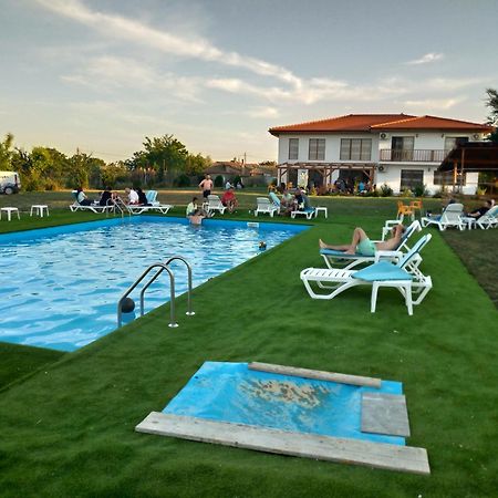 Pensiunea Paradiso Sarinasuf Dış mekan fotoğraf